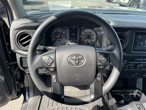 Used 2022 Toyota Tacoma SR image 14