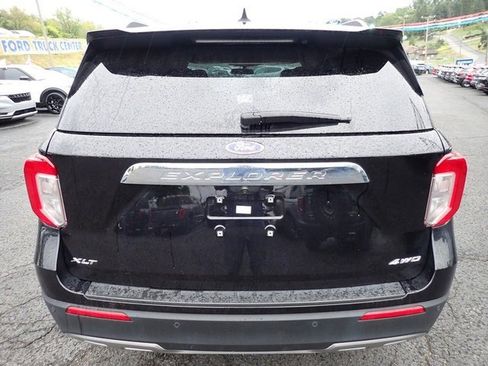 Certified 2023 Ford Explorer XLT w/ Equipment Group 202A image 7