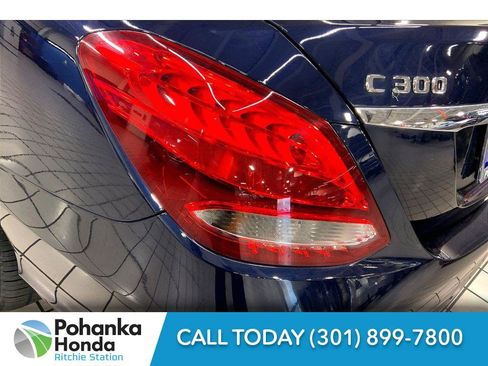 Used 2018 Mercedes-Benz C 300 4MATIC Sedan image 30