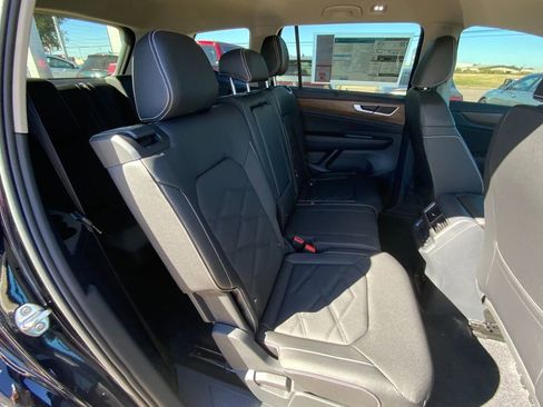 Used 2026 Volkswagen Atlas SE AWD/4WD image 10