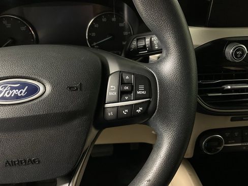 Used 2021 Ford Escape SE image 25