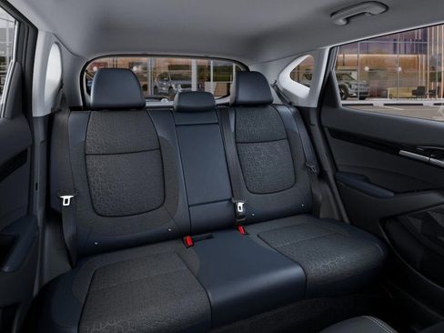 New 2025 Kia Seltos S image 16