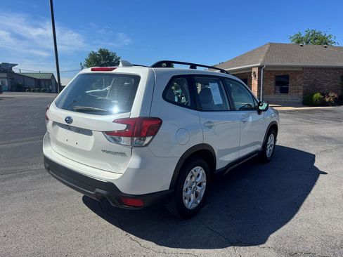Used 2023 Subaru Forester AWD/4WD image 6