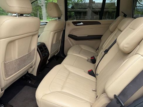 Used 2019 Mercedes-Benz GLS 450 4MATIC w/ Premium 1 Package image 33