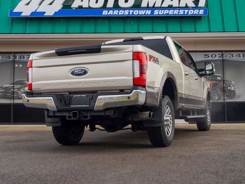 Used 2017 Ford F250 Lariat w/ Lariat Ultimate Package image 3