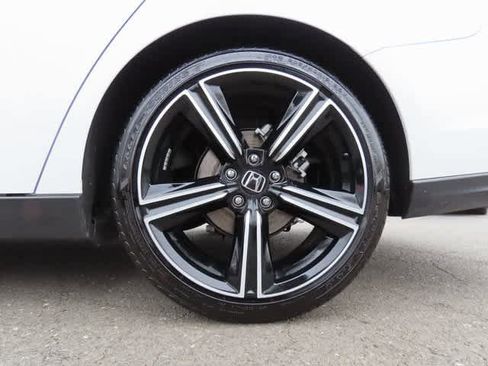 Certified 2025 Honda Accord Sport image 9