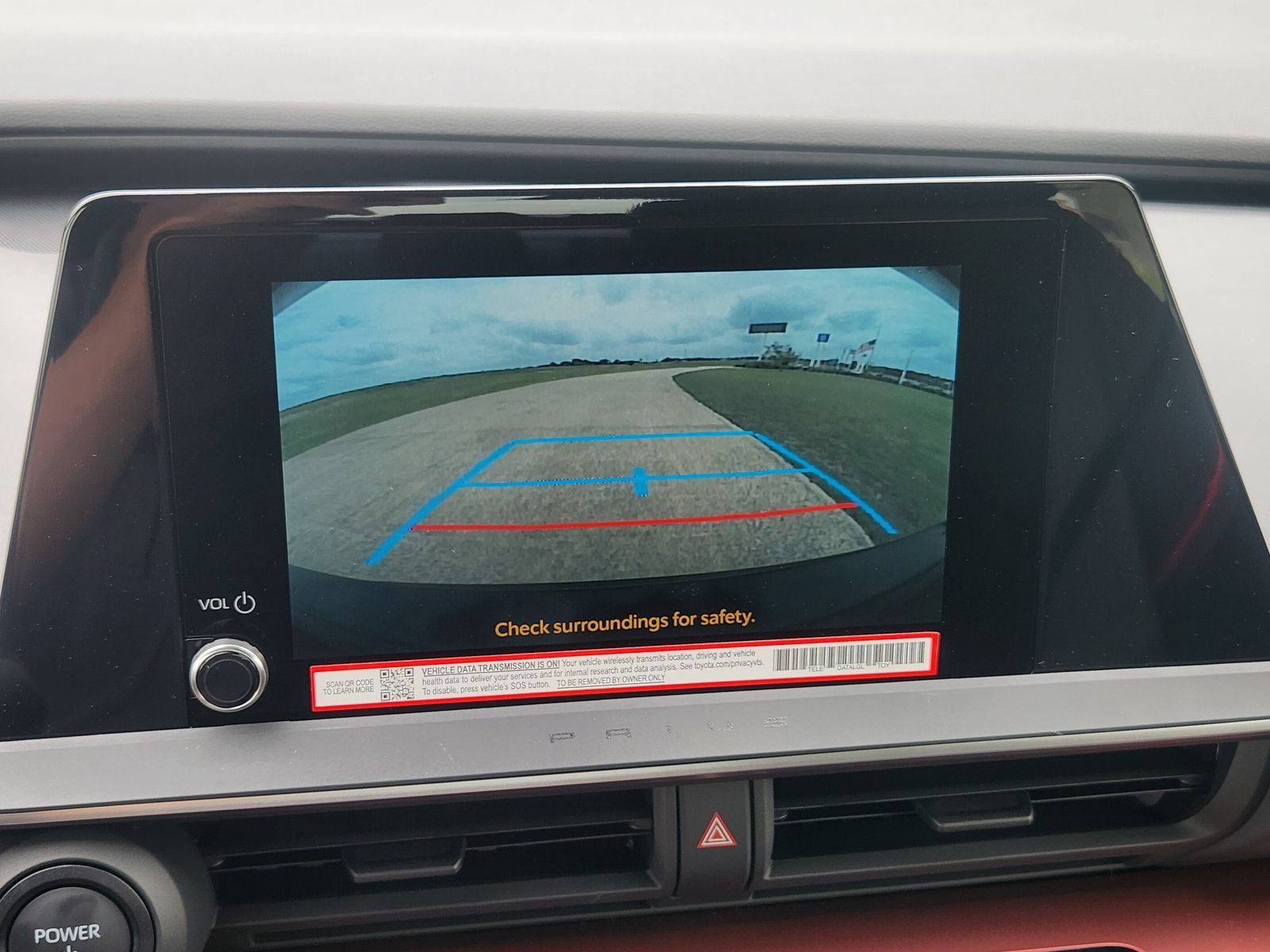 New 2026 Toyota Prius Plug-In Hybrid FWD image 17