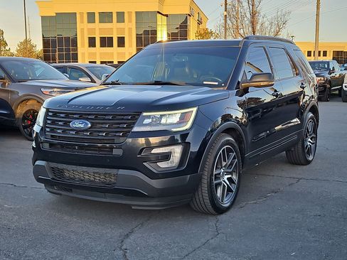 Used 2017 Ford Explorer Sport w/ Equipment Group 401A image 10