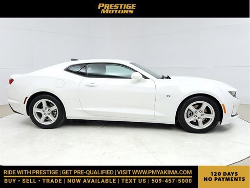 Used 2023 Chevrolet Camaro LT image 8