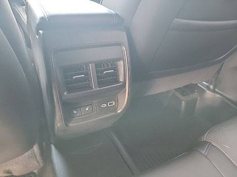 Used 2024 Cadillac XT4 Sport AWD/4WD image 38