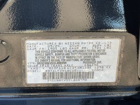 Certified 2025 Nissan Versa SV image 29