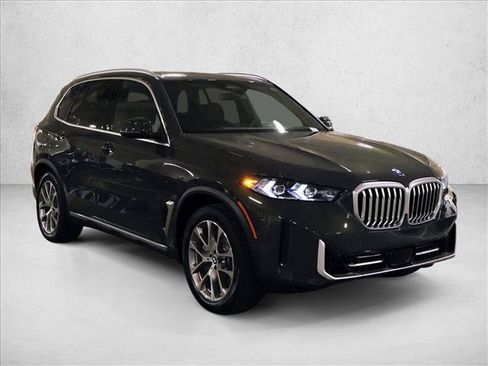 Used 2026 BMW X5 xDrive50e w/ Premium Package AWD/4WD image 6