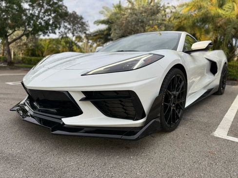 Used 2024 Chevrolet Corvette Stingray Coupe w/ 1LT RWD image 9