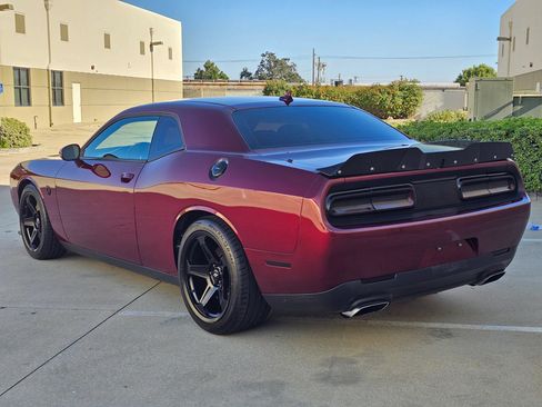Used 2019 Dodge Challenger R/T Scat Pack RWD image 7