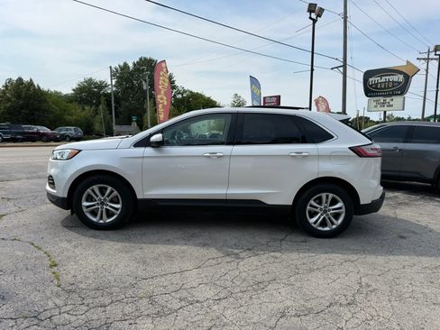 Used 2019 Ford Edge SEL w/ Cold Weather Package AWD/4WD image 2