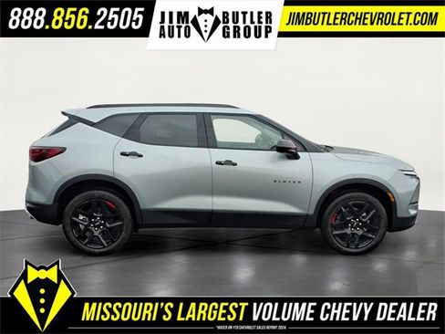 New 2025 Chevrolet Blazer LT w/ Redline Edition image 5