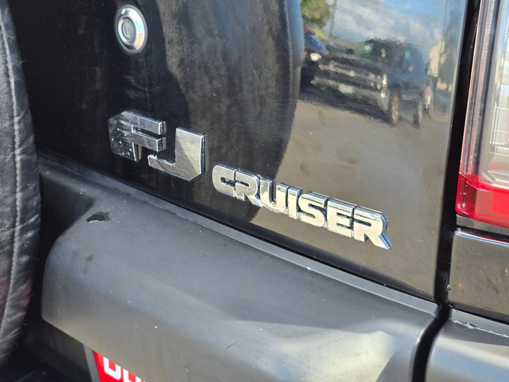 Used 2014 Toyota FJ Cruiser 4WD w/ Upgrade Package image 30