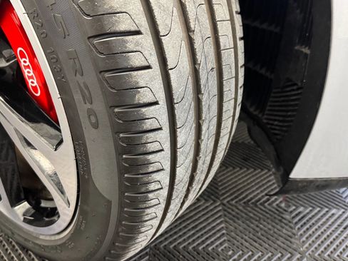 Used 2024 Audi e-tron GT Premium Plus w/ Performance Package image 65