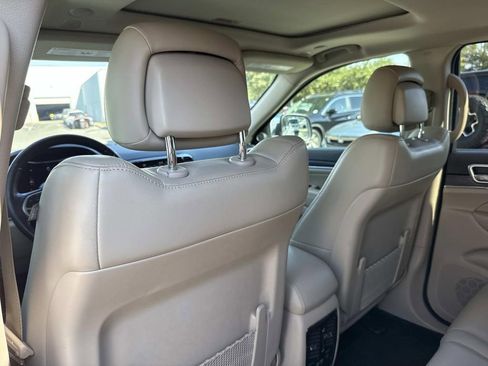 Used 2019 Jeep Grand Cherokee Limited w/ Trailer Tow Group IV image 14