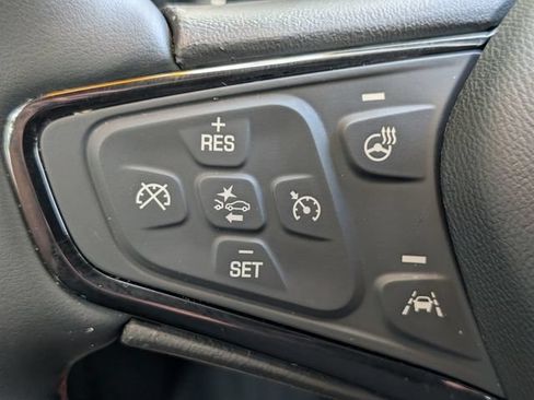 Used 2023 Chevrolet Equinox RS FWD image 21