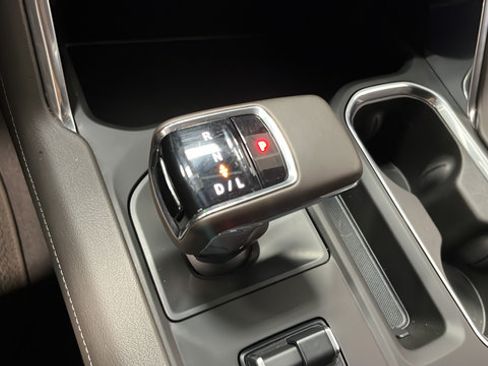Used 2023 GMC Sierra 1500 Denali AWD/4WD image 18