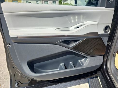 New 2026 Lincoln Navigator L Black Label image 17