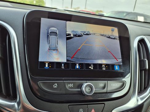 Used 2024 Chevrolet Equinox Premier image 4