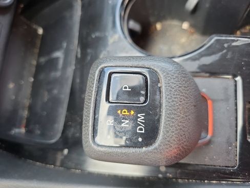 Used 2023 Nissan Rogue S AWD/4WD image 20