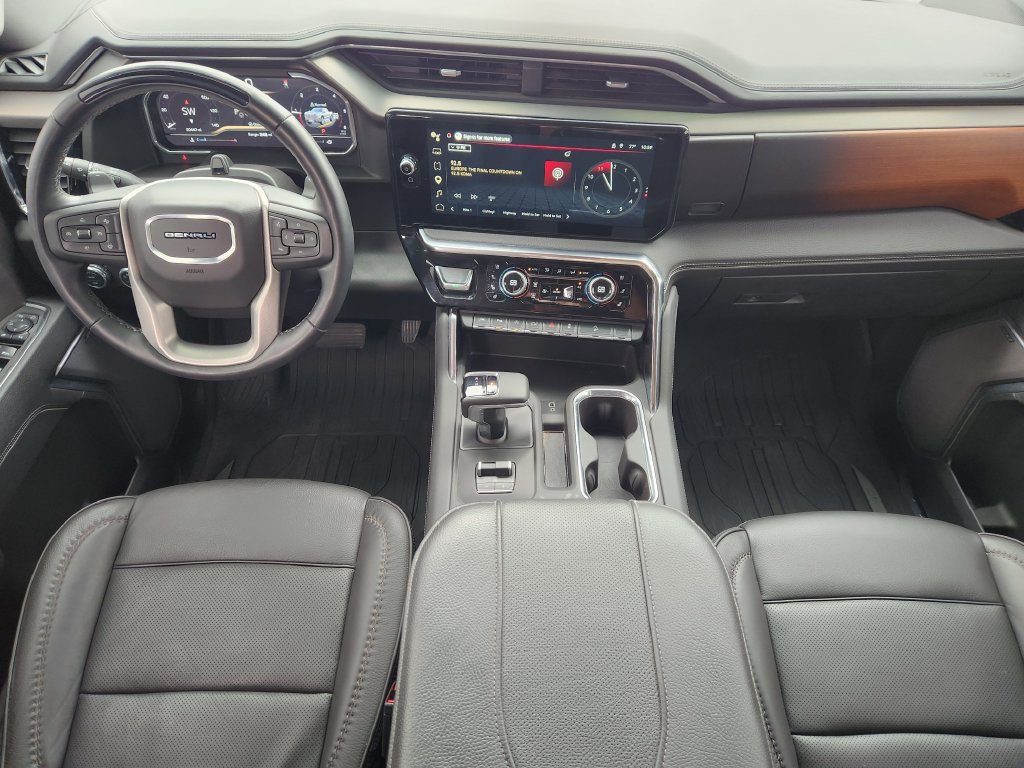 Used 2025 GMC Sierra 1500 Denali AWD/4WD image 26