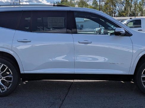 New 2026 GMC Acadia Denali Ultimate w/ LPO, All-Weather Package AWD/4WD image 6