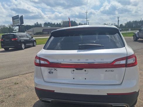 Used 2018 Lincoln MKX Reserve w/ Lincoln MKX Climate Package AWD/4WD image 4