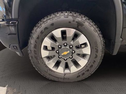 New 2026 Chevrolet Silverado 2500 Custom w/ Custom Value Package AWD/4WD image 10