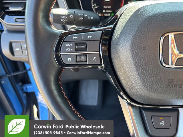 Used 2025 Honda Pilot TrailSport image 18