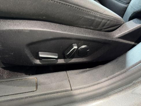 Used 2017 Ford Fusion SE image 18