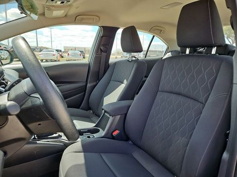 Used 2025 Toyota Corolla LE image 16