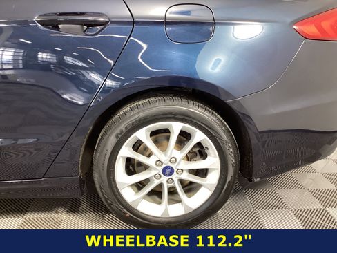 Used 2020 Ford Fusion SE image 9