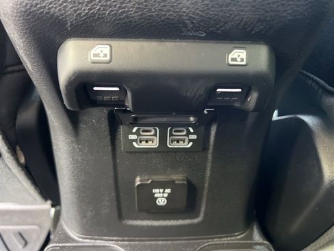 Used 2023 Jeep Gladiator Rubicon w/ LED Lighting Group image 18