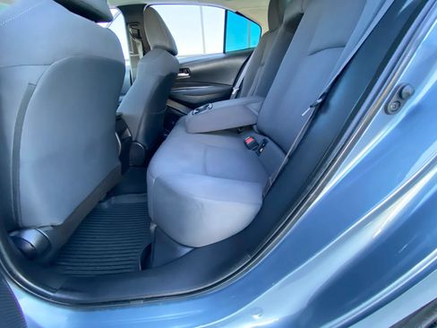 Used 2020 Toyota Corolla LE FWD image 17