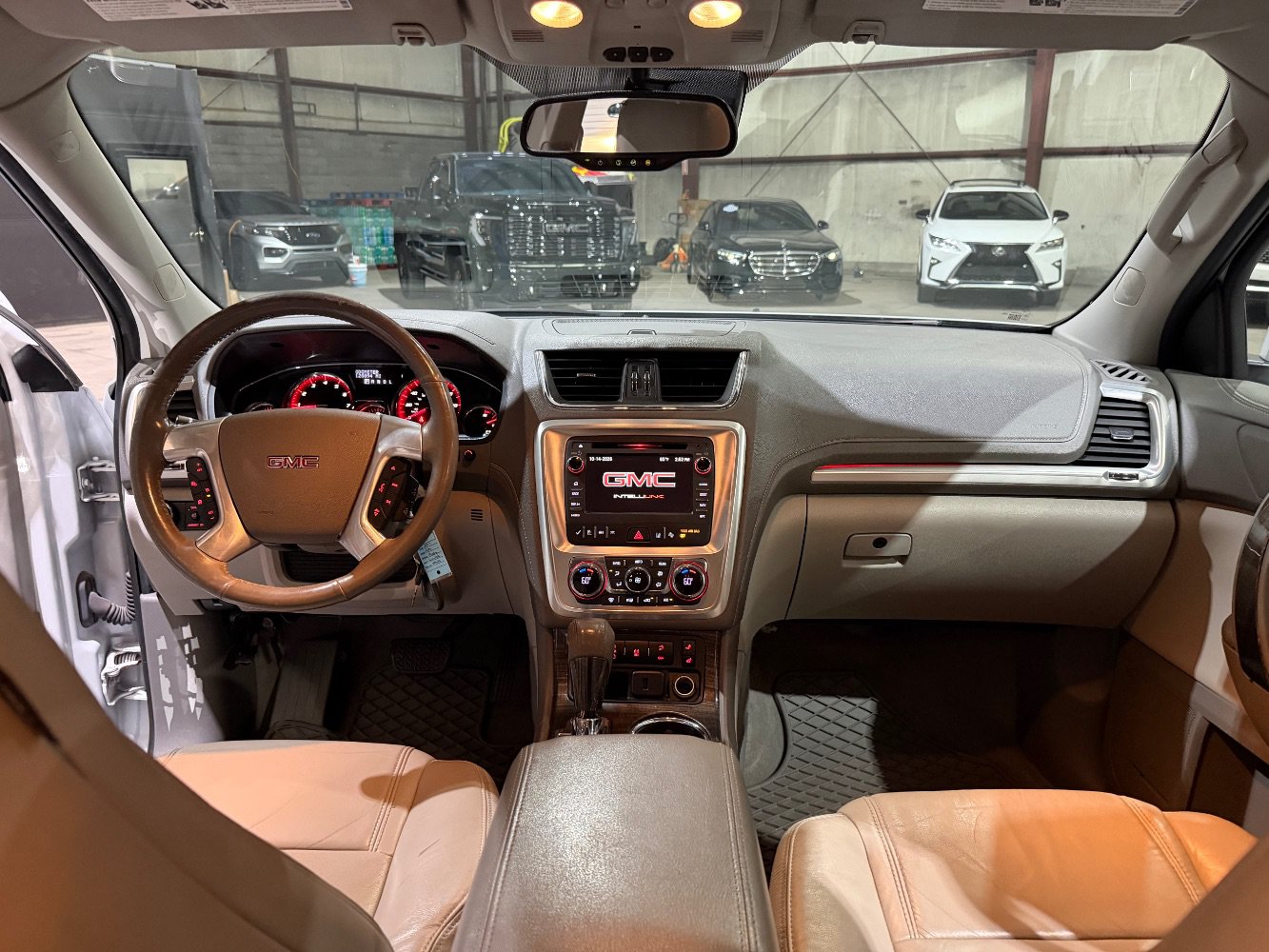 Used 2017 GMC Acadia Limited SLT FWD image 28