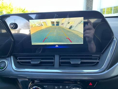 New 2026 Chevrolet Trax ACTIV w/ Driver Confidence Package FWD image 19