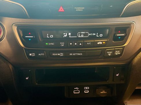 Used 2024 Honda Passport EX-L image 23