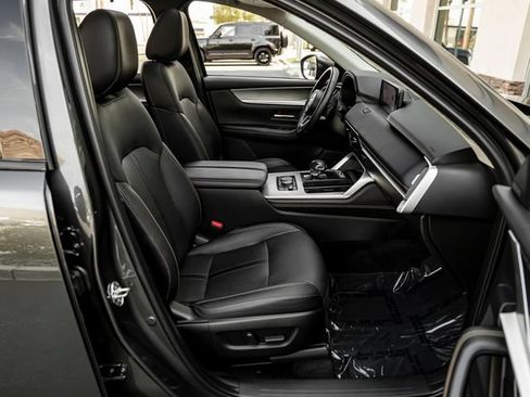 Used 2024 MAZDA CX-90 Plug-In Hybrid w/ Premium Pkg AWD/4WD image 39