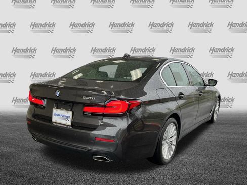 Used 2021 BMW 530i w/ Premium Package image 11