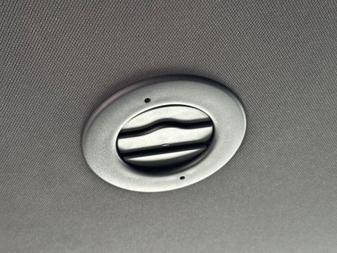 Used 2025 Chevrolet Suburban RST image 20