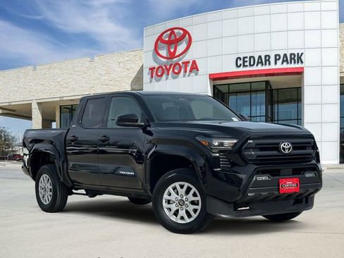 Used 2025 Toyota Tacoma SR5 image 1