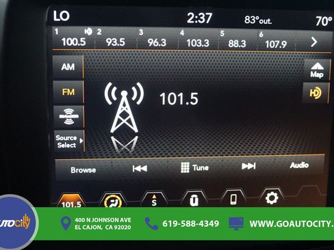Used 2023 Jeep Renegade Latitude AWD/4WD image 21