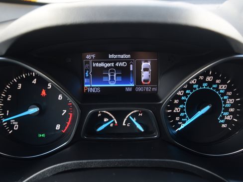 Used 2013 Ford Escape Titanium image 3