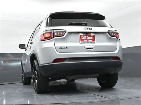 Used 2024 Jeep Compass Latitude w/ Altitude Special Edition AWD/4WD image 34