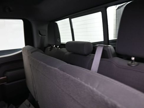 Used 2021 Chevrolet Silverado 1500 LT Trail Boss w/ Convenience Package II AWD/4WD image 12