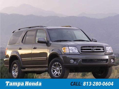 Used 2004 Toyota Sequoia Limited RWD image 1